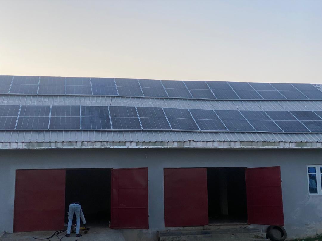 Warehouse Rooftop — Panel Detail